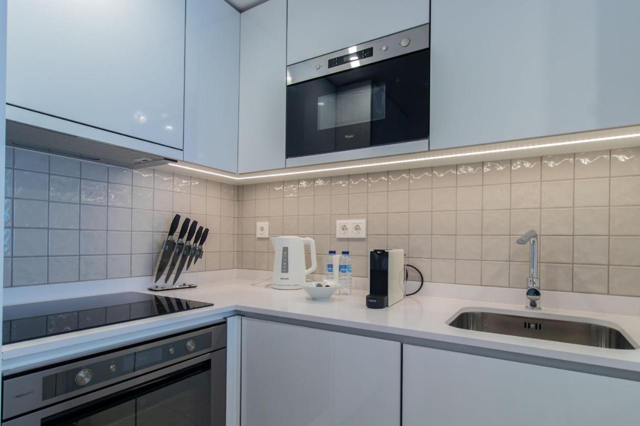 Stunning Apartment W/ Free Parking By Lovelystay Порто Екстериор снимка