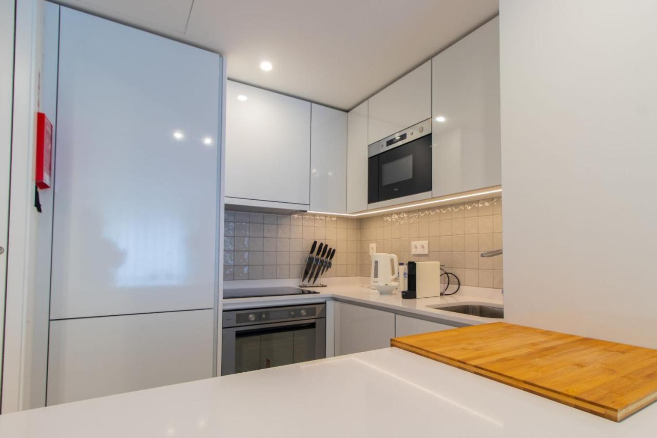 Stunning Apartment W/ Free Parking By Lovelystay Порто Екстериор снимка