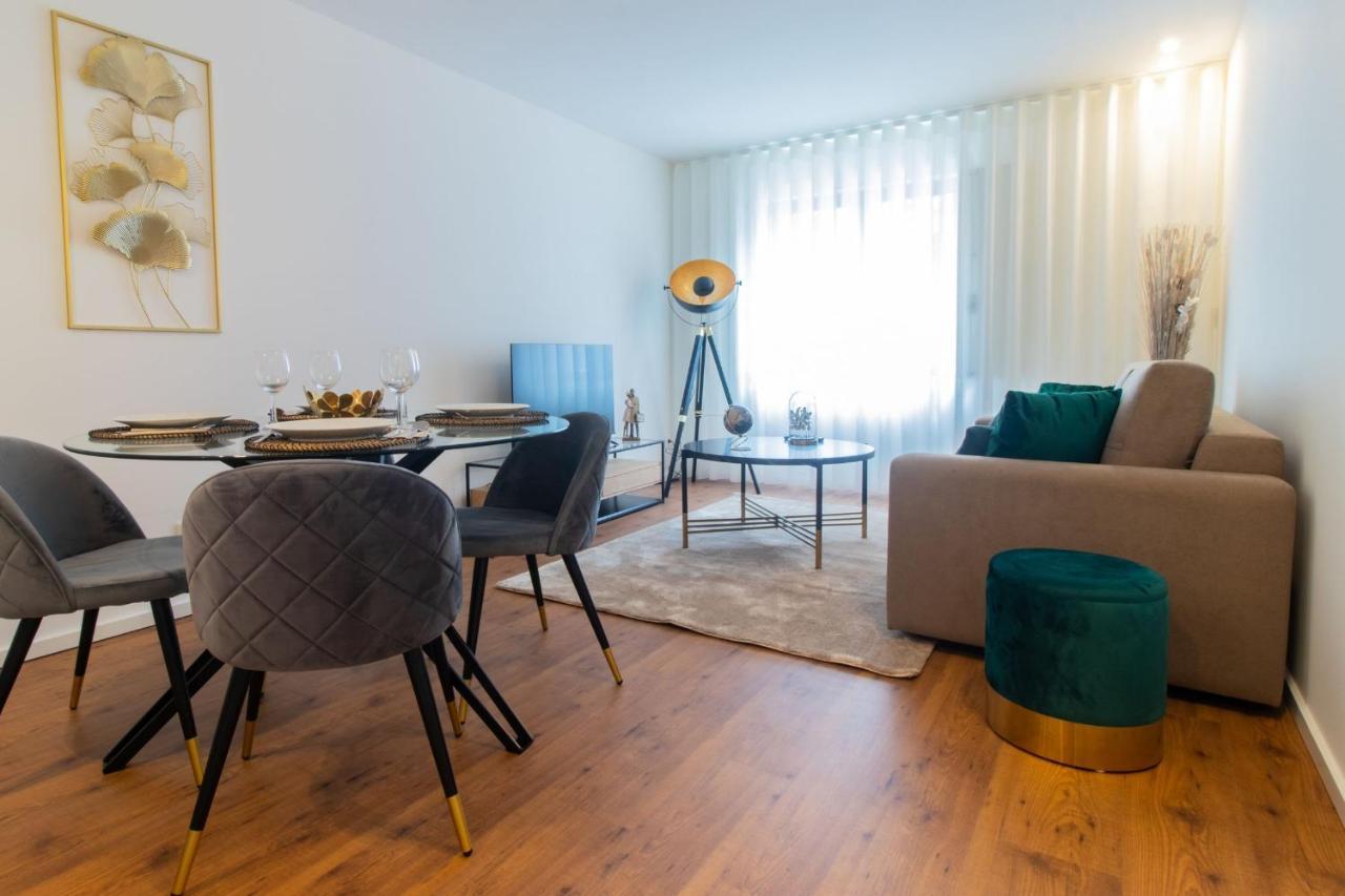 Stunning Apartment W/ Free Parking By Lovelystay Порто Екстериор снимка