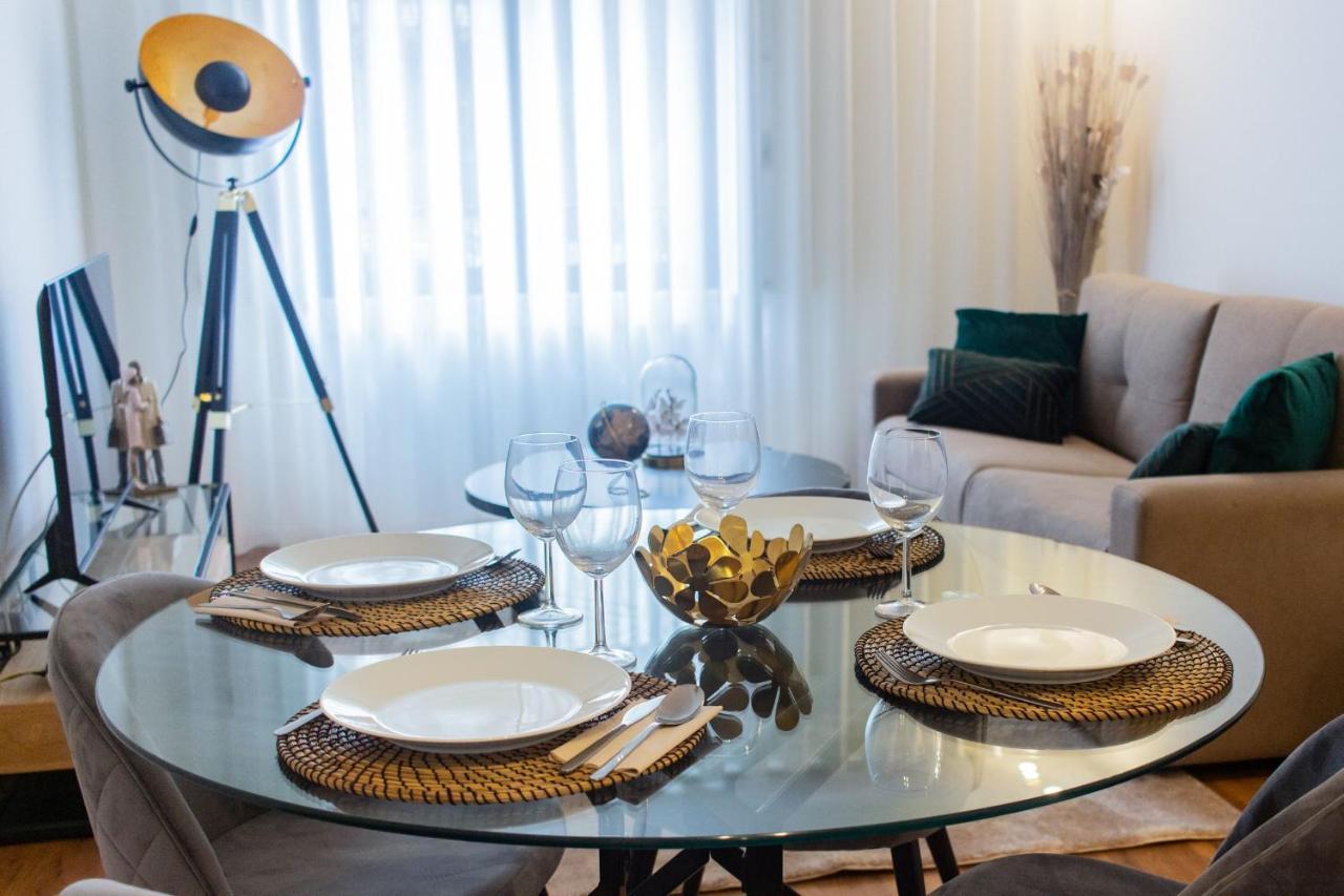 Stunning Apartment W/ Free Parking By Lovelystay Порто Екстериор снимка